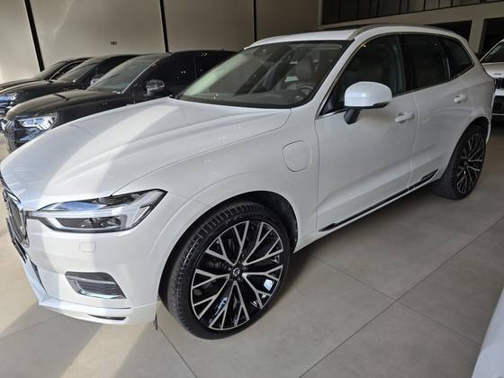 VOLVO XC60 2.0 T8 HYBRID INSCRIPTION AWD GEARTRONIC